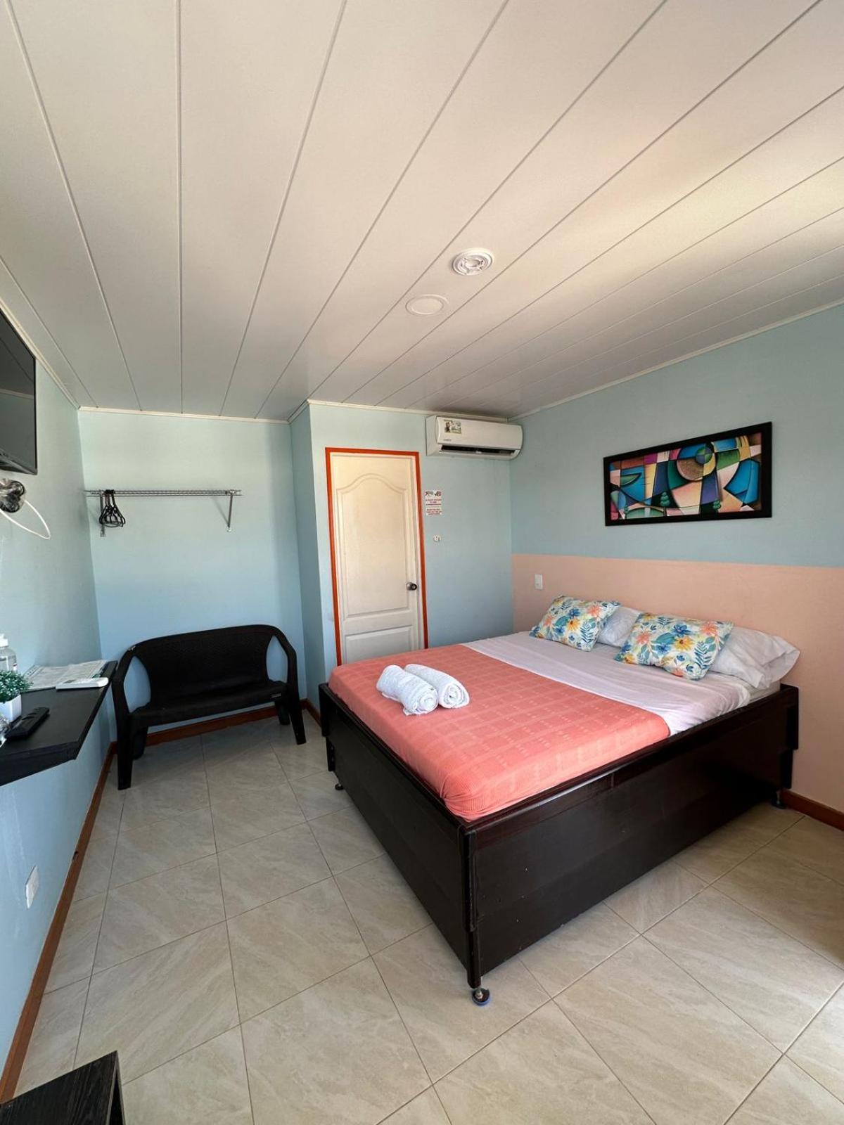 Victoria'S Gennie Bay Village Hostal San Andrés Eksteriør bilde