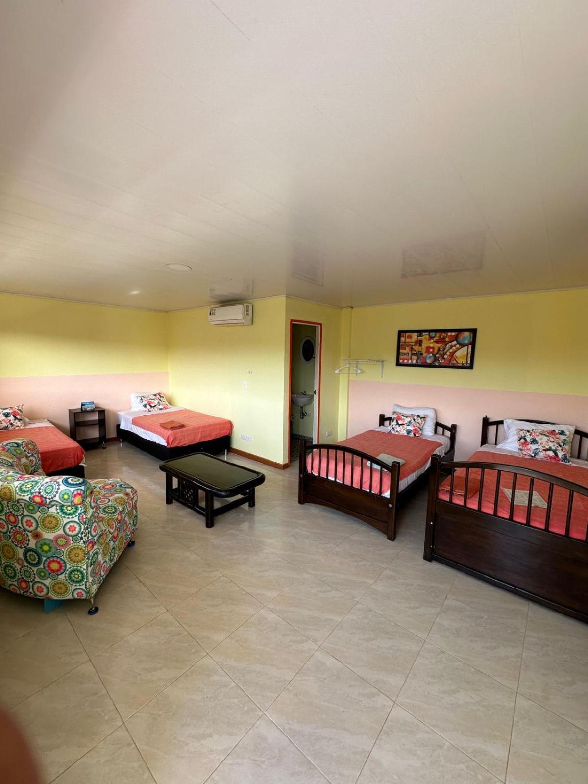 Victoria'S Gennie Bay Village Hostal San Andrés Eksteriør bilde