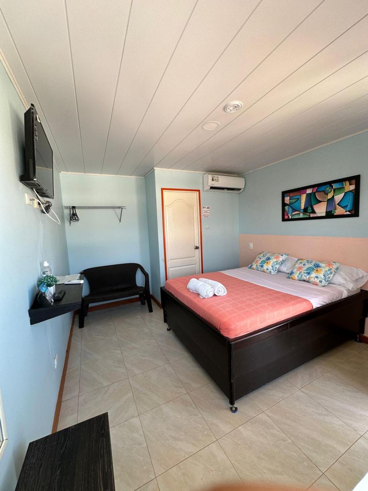 Victoria'S Gennie Bay Village Hostal San Andrés Eksteriør bilde