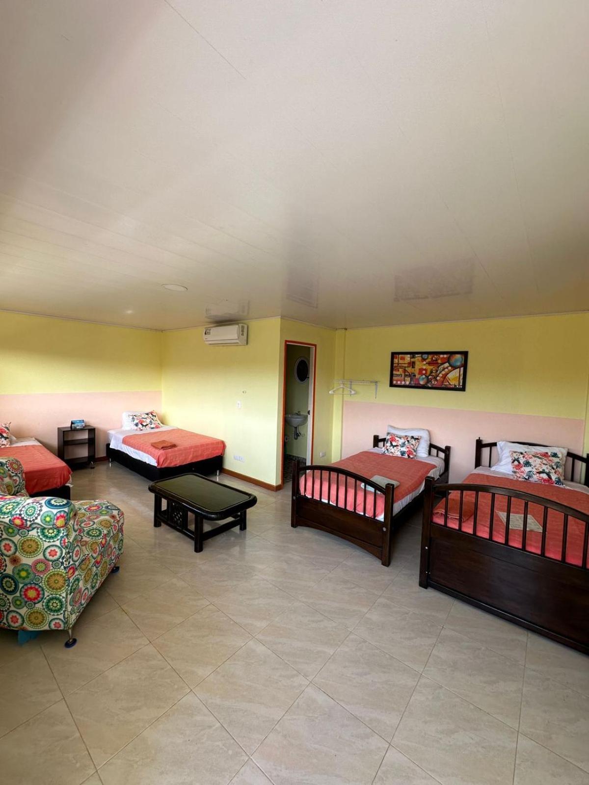 Victoria'S Gennie Bay Village Hostal San Andrés Eksteriør bilde