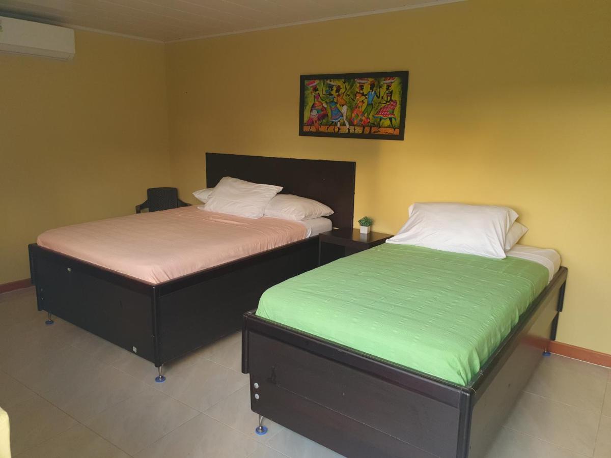 Victoria'S Gennie Bay Village Hostal San Andrés Eksteriør bilde
