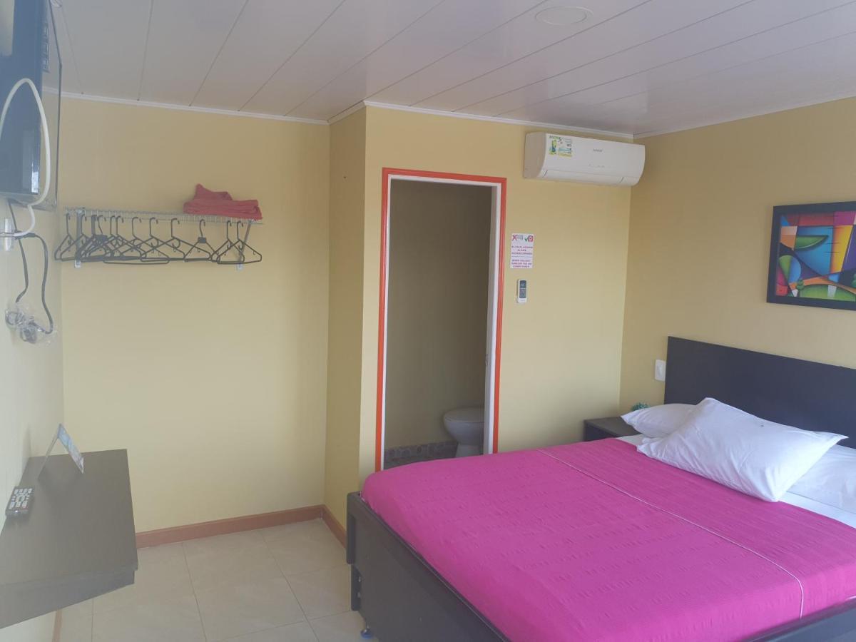Victoria'S Gennie Bay Village Hostal San Andrés Eksteriør bilde